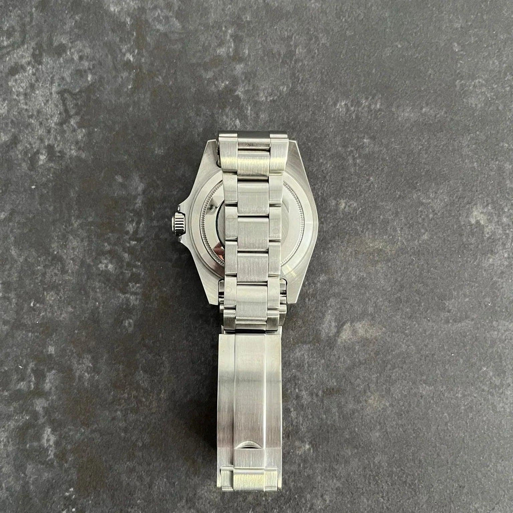 Explorer ll GMT