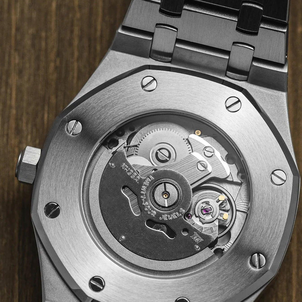 Royal Seikoak White